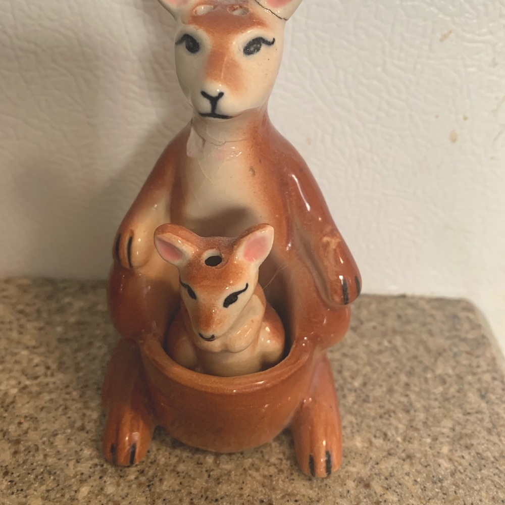 3/$20   Kangaroo/Joey Salt & Pepper Shakers Vintage